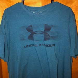 Under Armour T-shirt